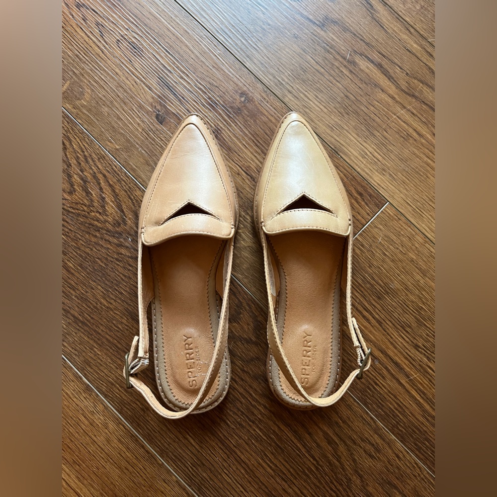Sperry sandals, tan, US women’s size 6